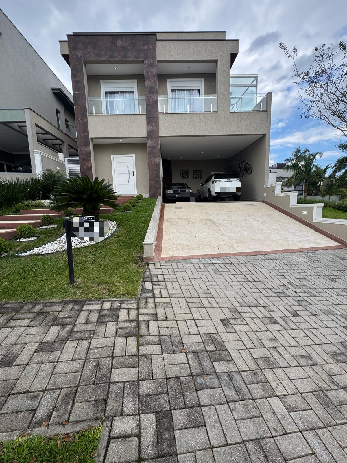 Maravilhoso sobrado, excelente localização Aruã Brisas