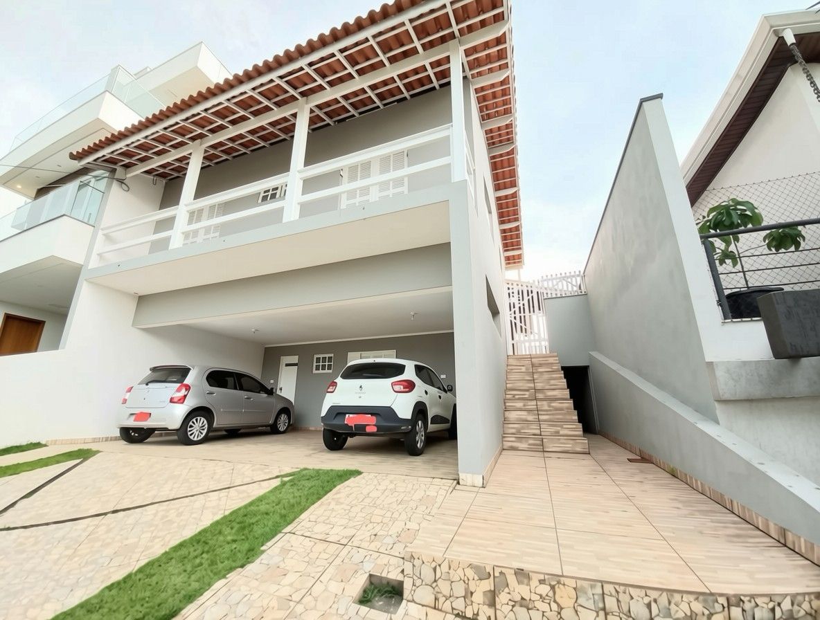 Ref 93 - Lindo sobrado, com excelente localização, condomínio Aruã 